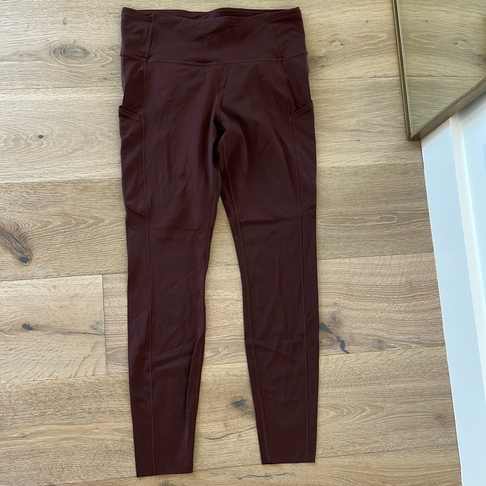 Lululemon Fast and Free High Rise Tight in Maroon 25”